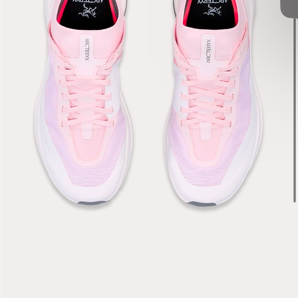 Arc'teryx Women's Pink and White Sneakers